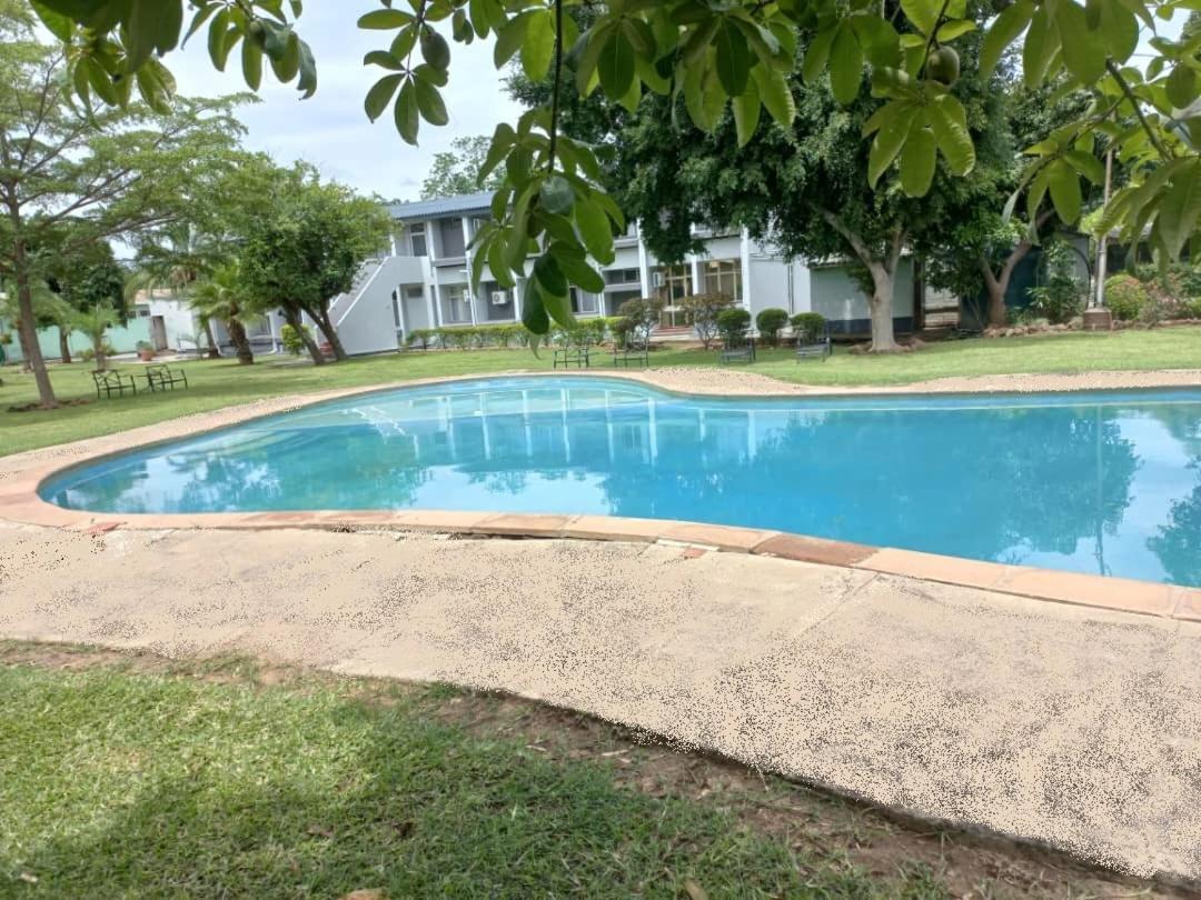Crescent Lodge Livingstone Exterior foto